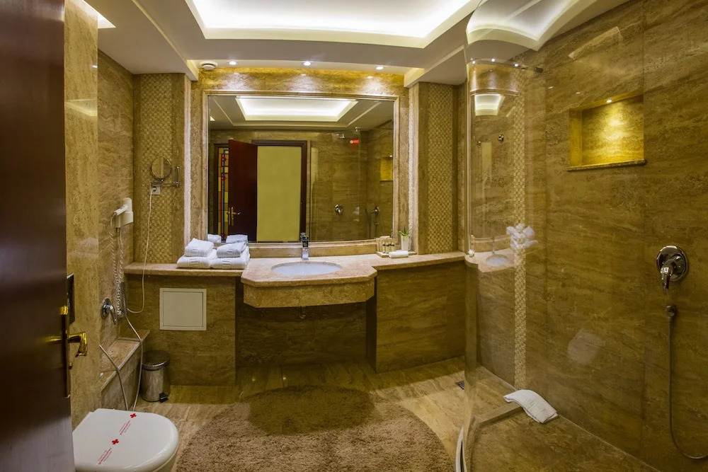 National Palace Wine & Spa Hotel