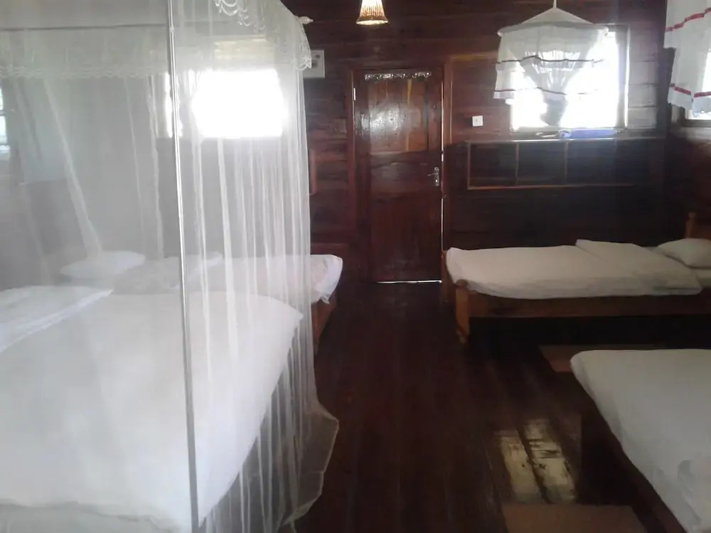 Ikoma Safari Camp