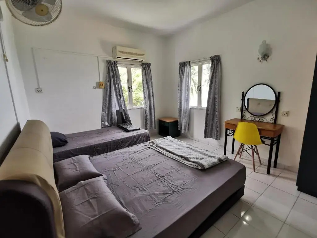 Beachfront Unit at Seri Bulan , Pantai TelukKemang