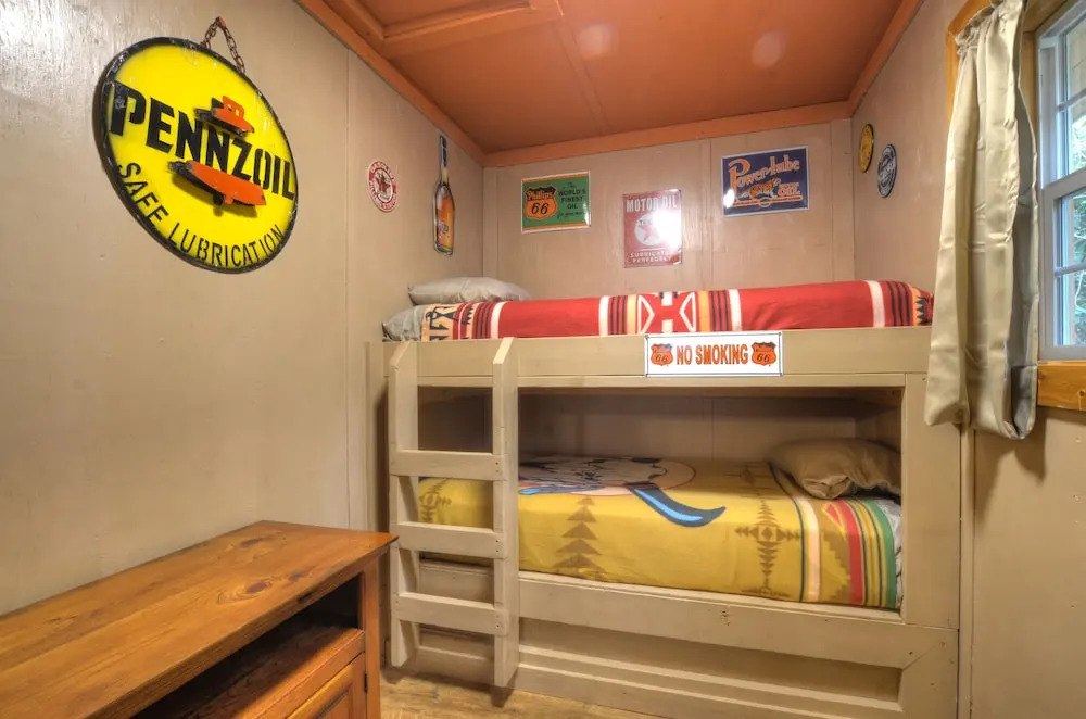 Panther Creek Cabins