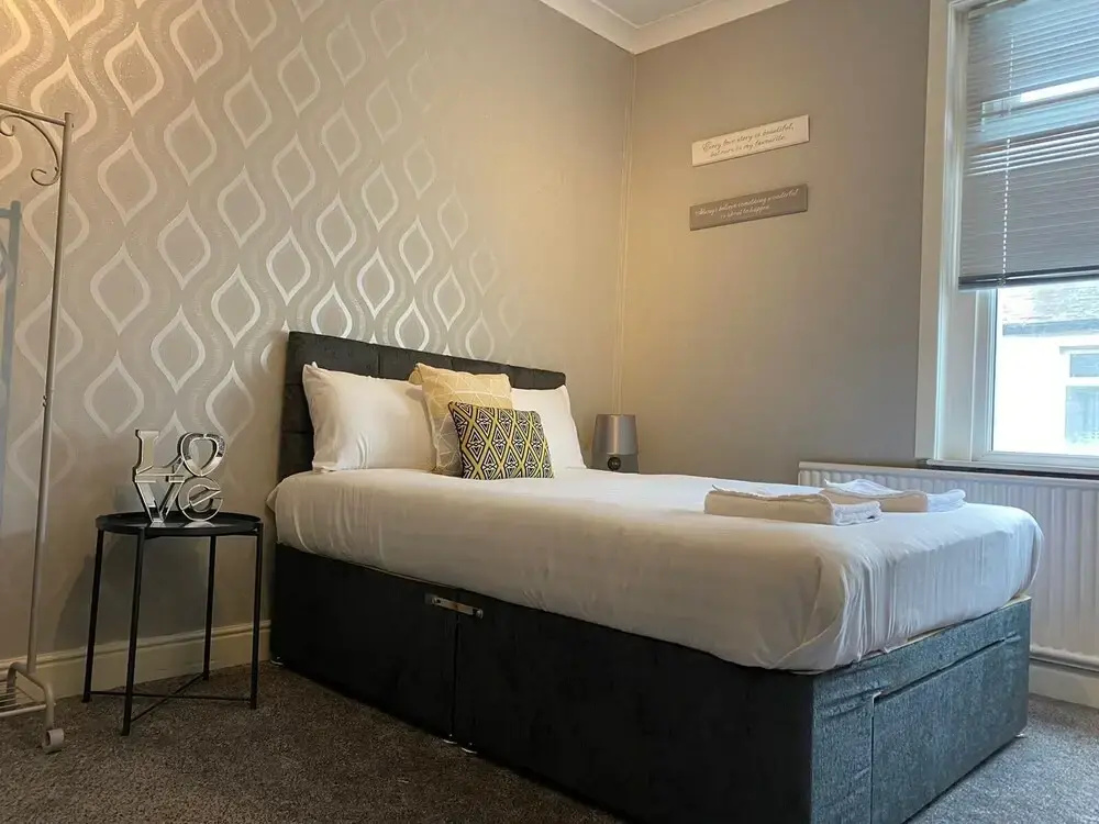 Sunflower Suite under Sasco Apartments