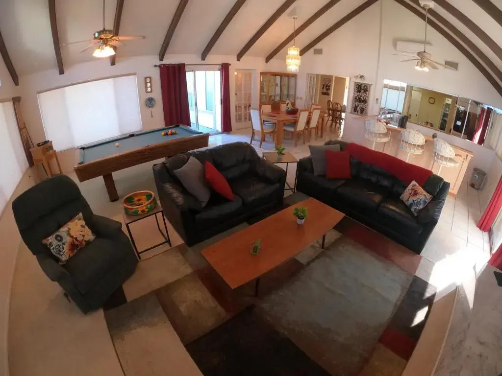 Sommer Hus-Best value in Southern California Wine Country