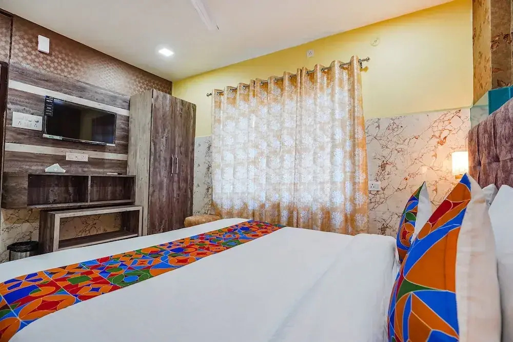 Rs Residency by OYO Rooms