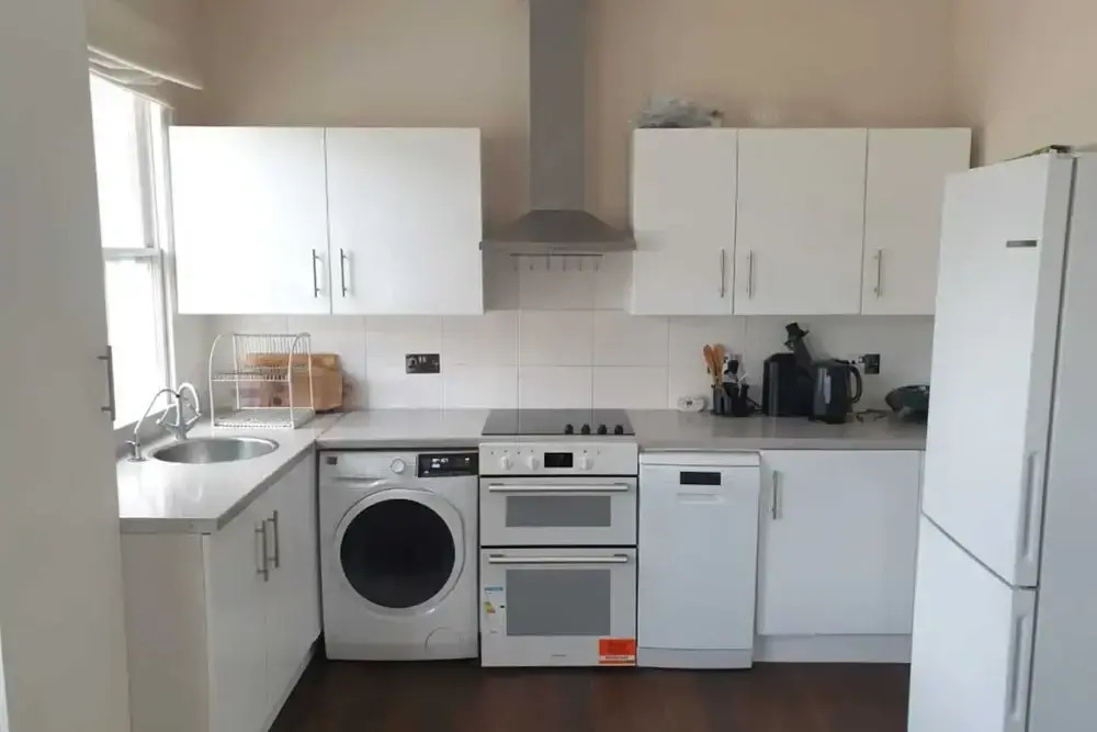 Spacious and Bright 2 Bedroom Flat in Maida Vale