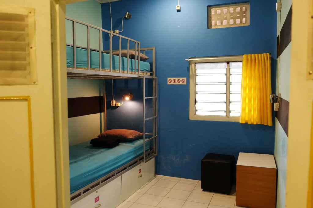 HOZ Bed and Breakfast - Hostel