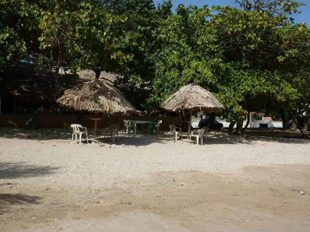 2 bedroom condo near beach