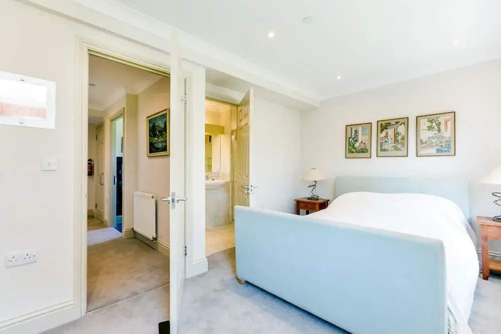 Lowenna Manor 10
