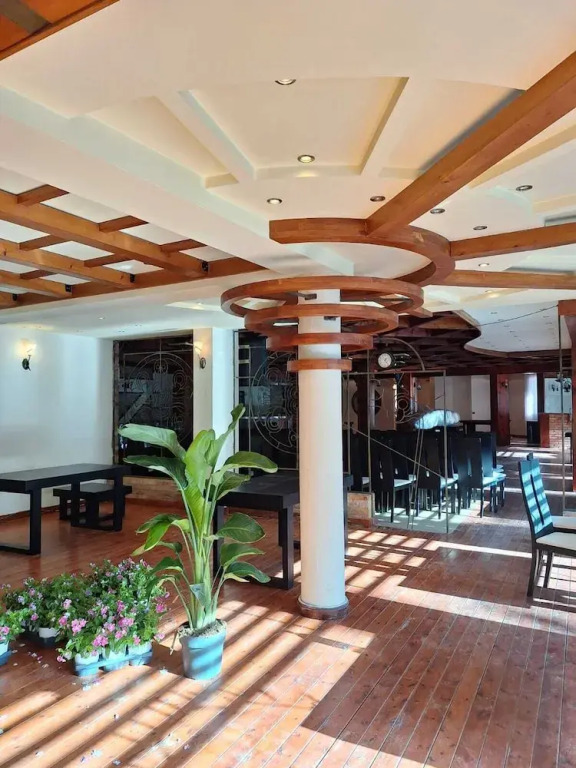 Danis Hotel