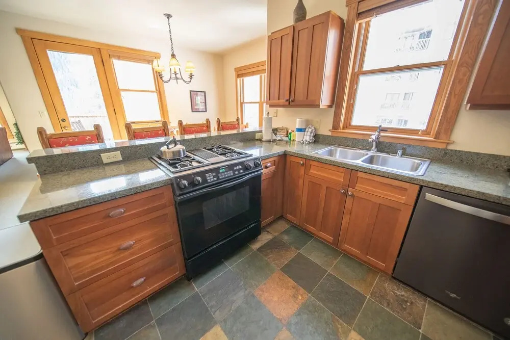 Red Hawk Townhomes 2342