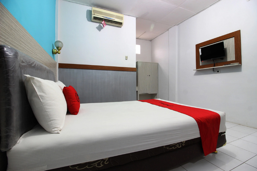 RedDoorz Plus Syariah near Lempuyangan Station 3
