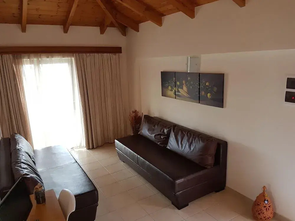 Isida Hotel Agia Marina