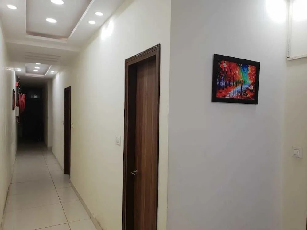 Hotel 365
