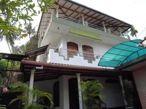 Sandaru Guest House