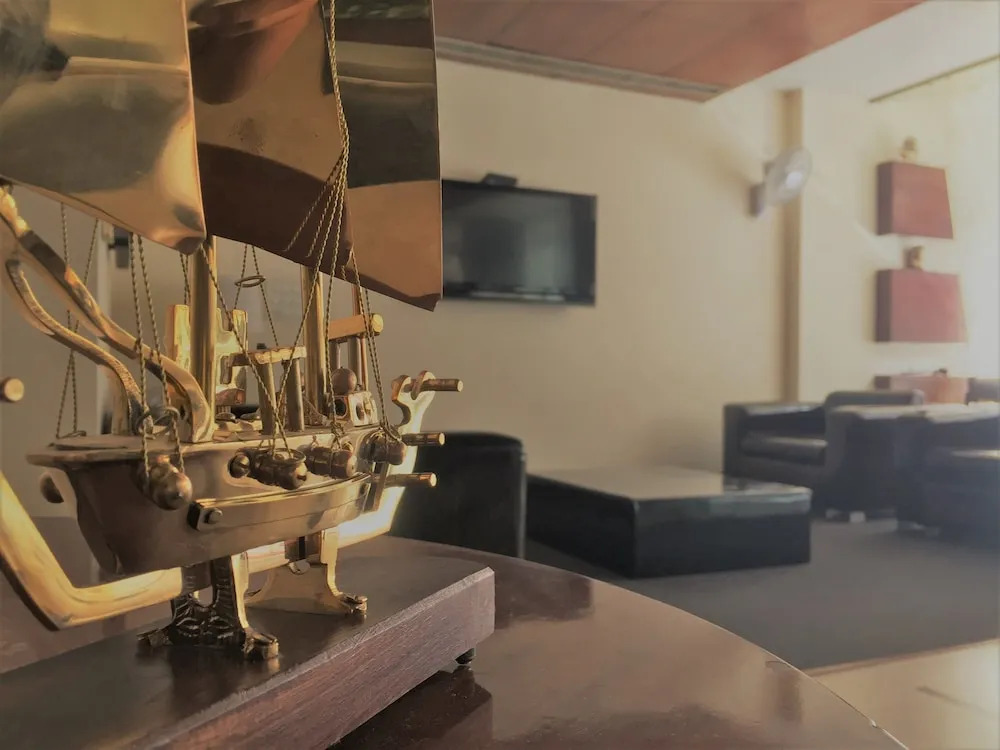 Hotel Opera Delhi Airport