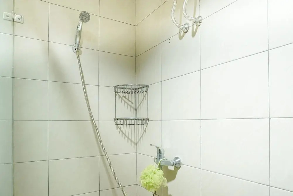 Modern 1BR Good City View Central Park Apartment By Travelio