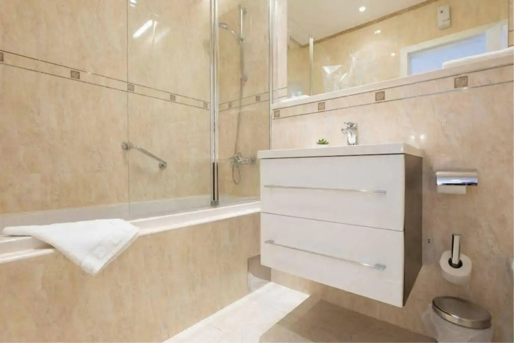 Madison Luxury Apartments & Rooms