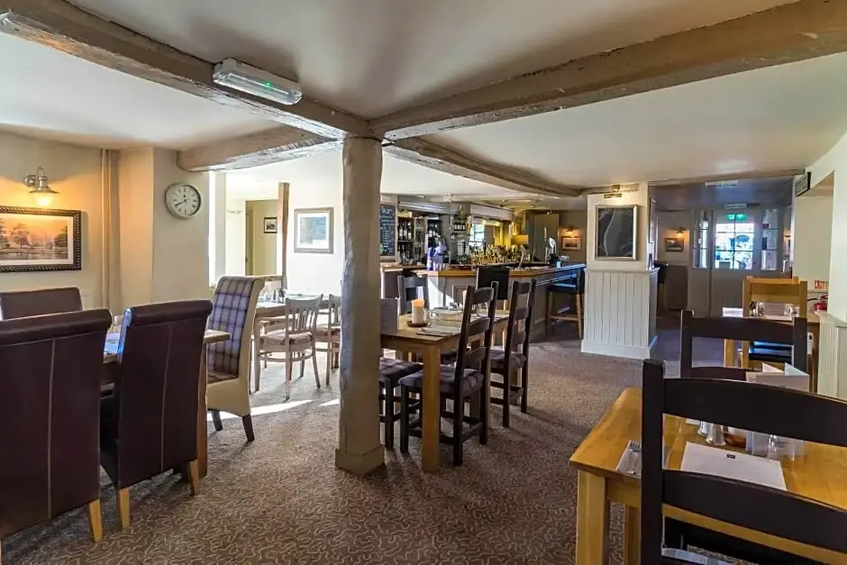 Greyhound Inn Wilton