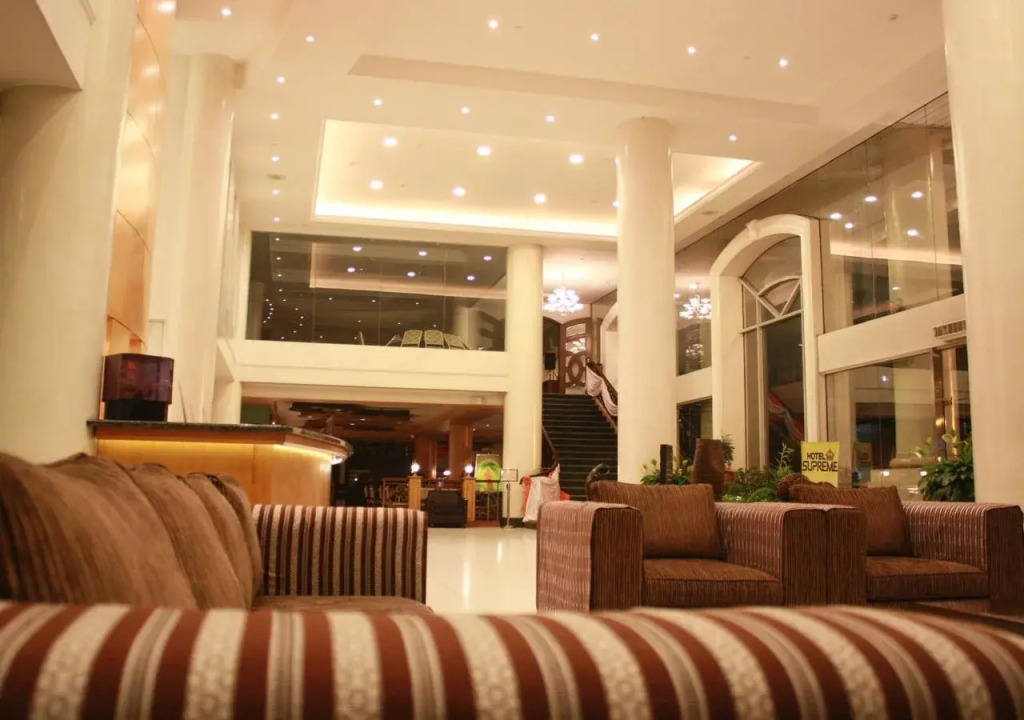 Hotel Supreme