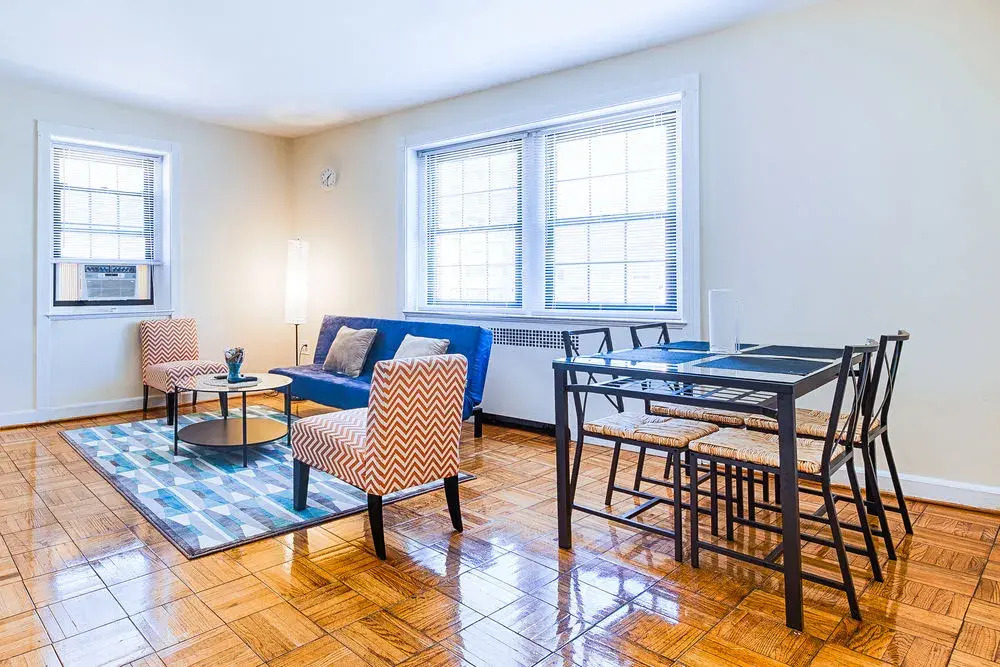Ginosi Basics Thomas Circle Apartel