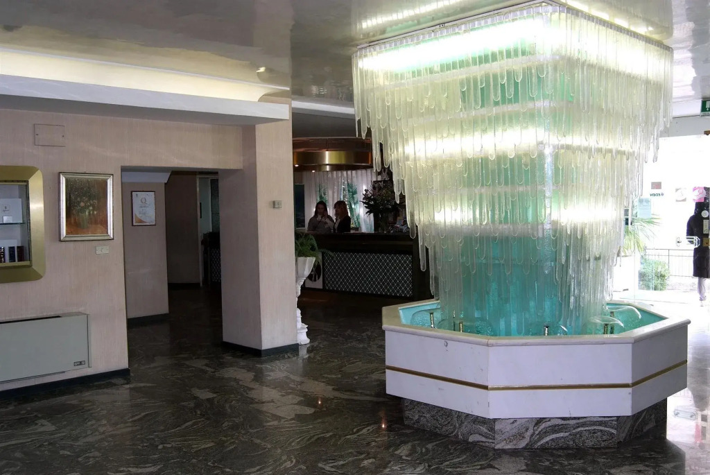Hotel Eden