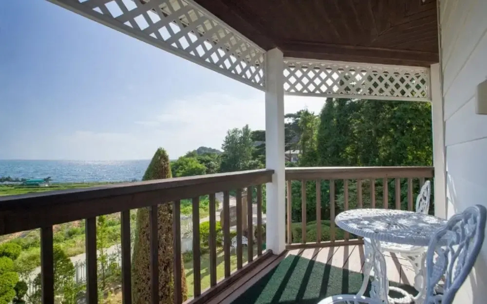 Taean Sun-lit Ocean Pension
