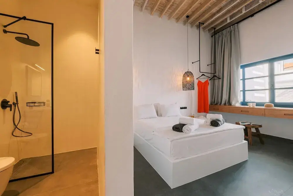 Kalathos Square luxury suites