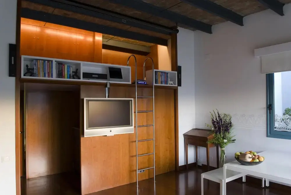 Watermelon - Modernist Terrace Flat I