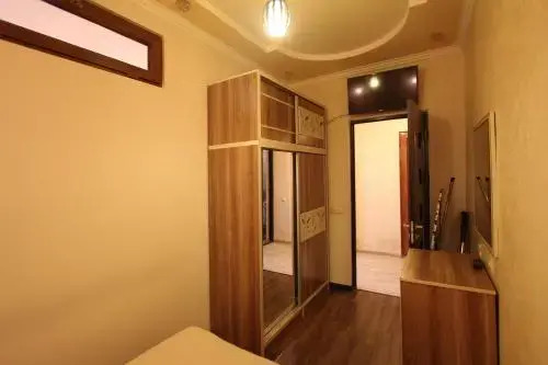 Amiryan Apartment