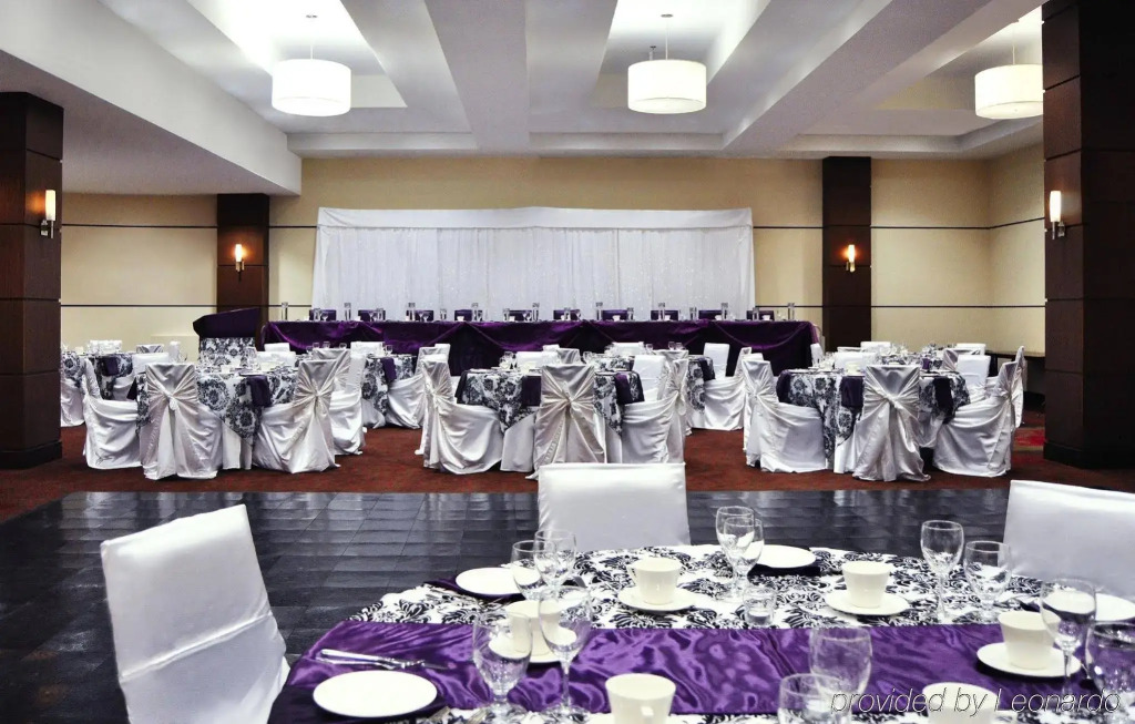 Four Points by Sheraton Winnipeg South