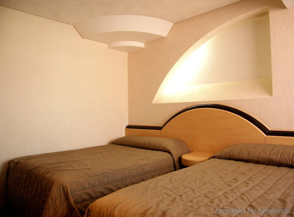 Portonovo Hotel & Suites