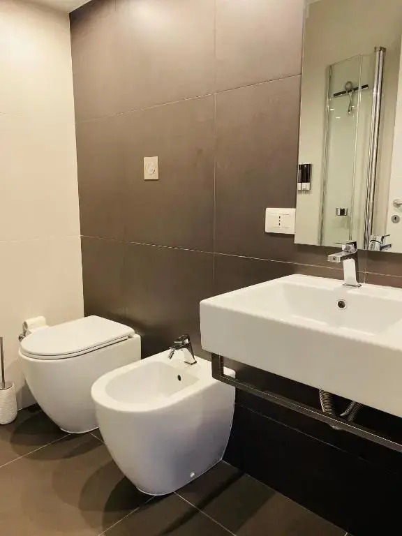 Attico 8