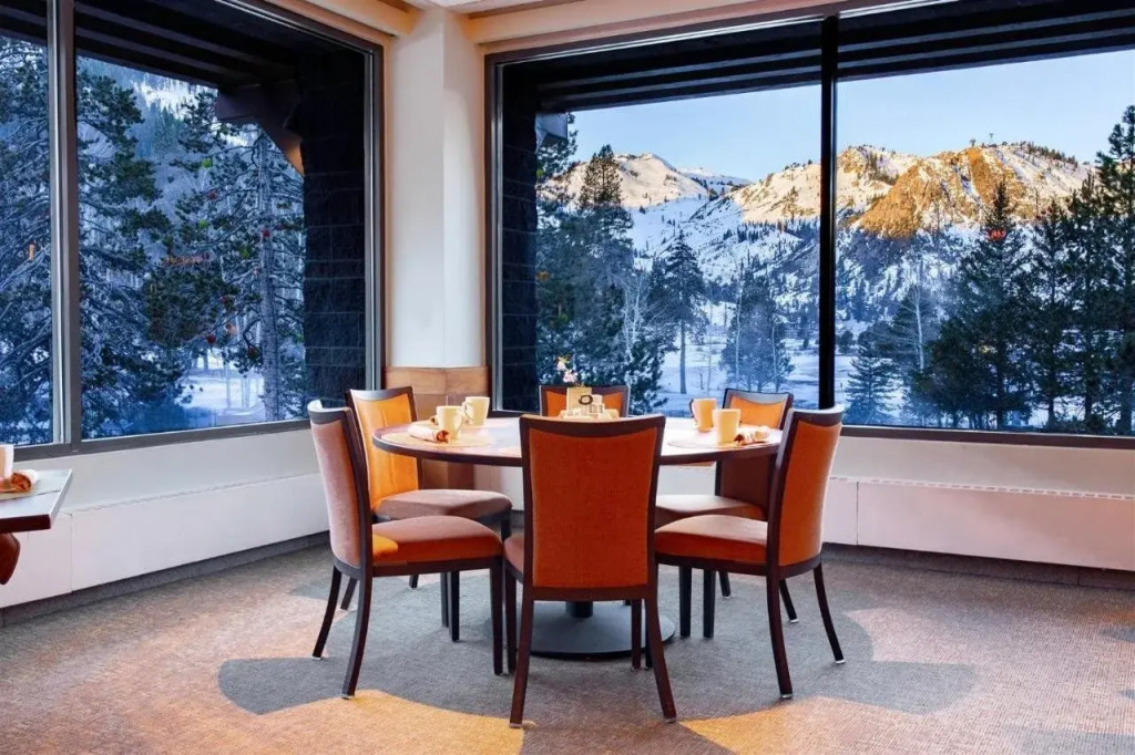 Everline Resort and Spa, Lake Tahoe