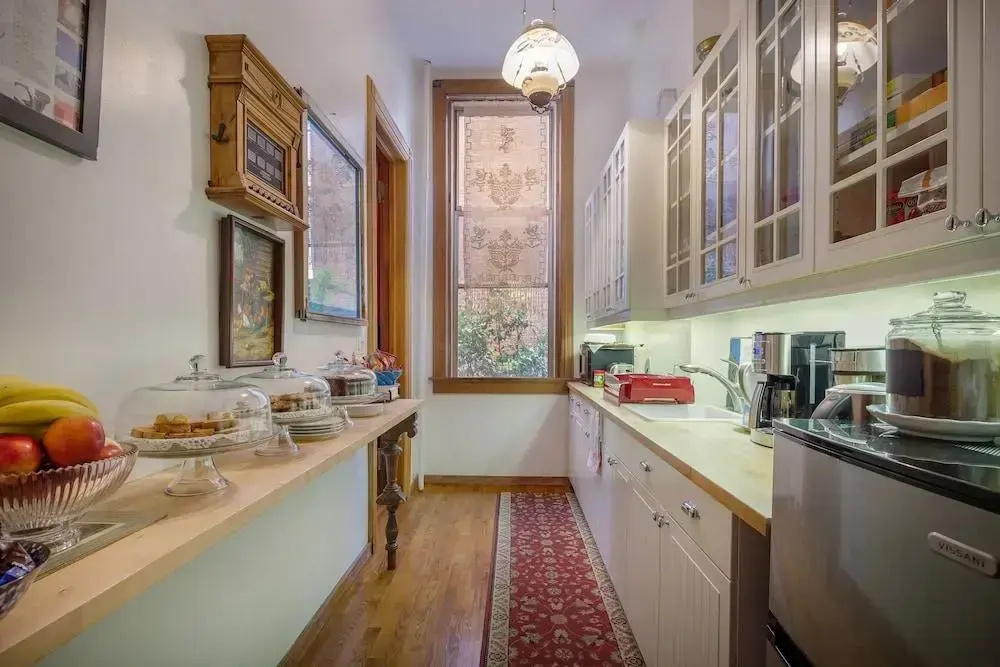Suites in a Manhattan Mansion