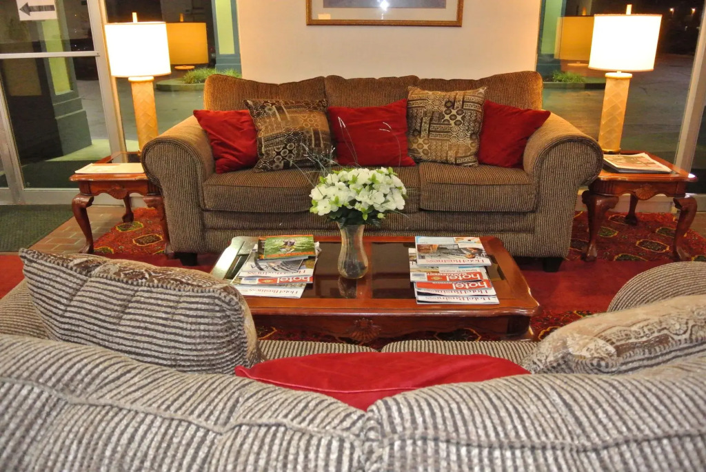 Select Inn Murfreesboro
