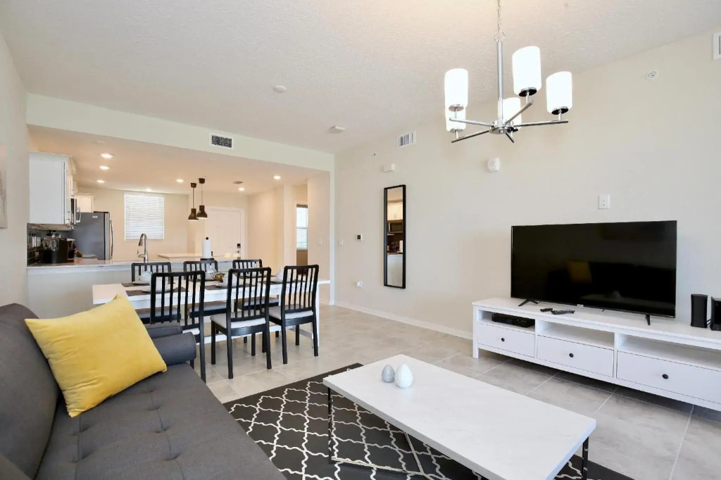 Brand New Apartment In Lux Storey Lake Community 10 Miles To Disney New Listing