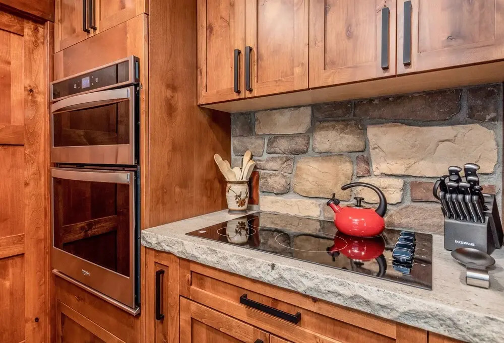 Breiding Upper Luxury Vacation At Windcliff 2 Bedroom Home by RedAwning