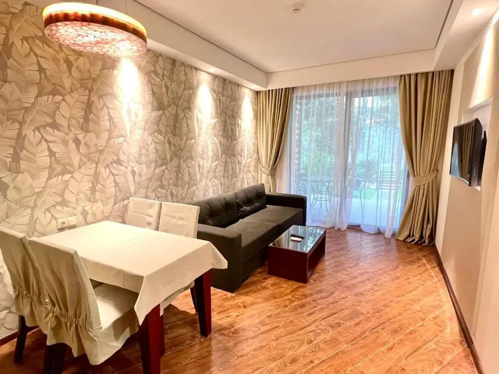 Luxury Oasis Apartment