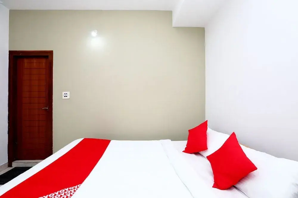 Oyo 19157 Kuteer Home Stay