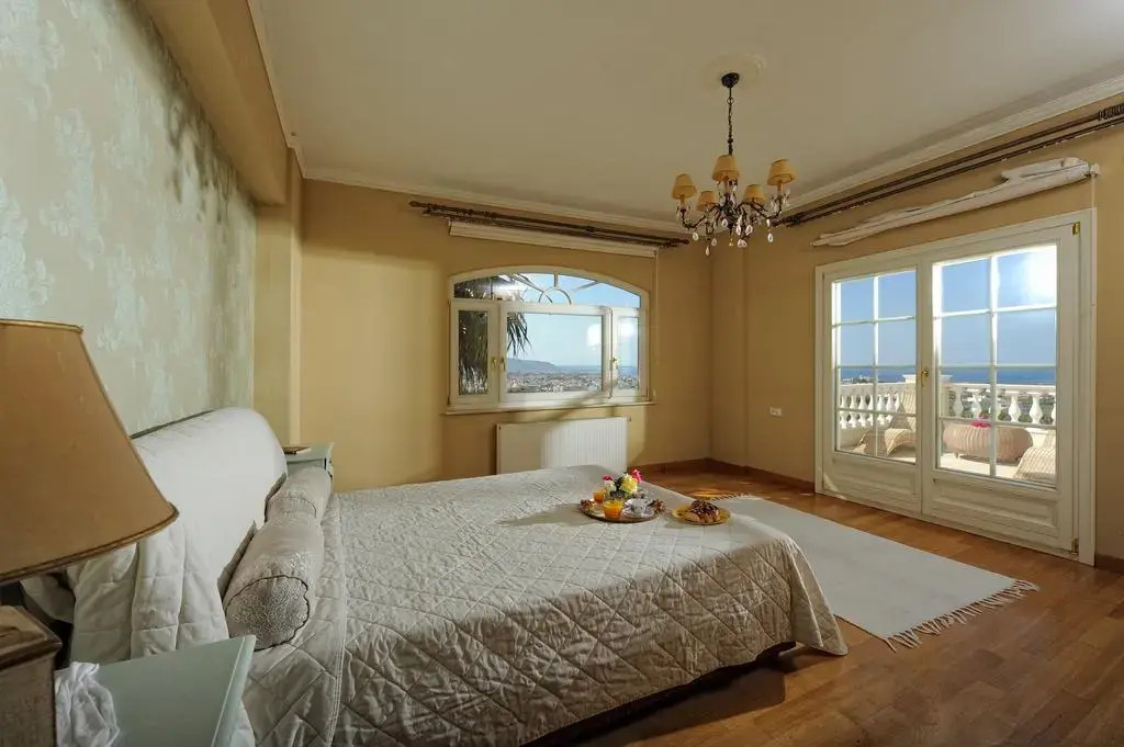 Villa Iris Luxury House