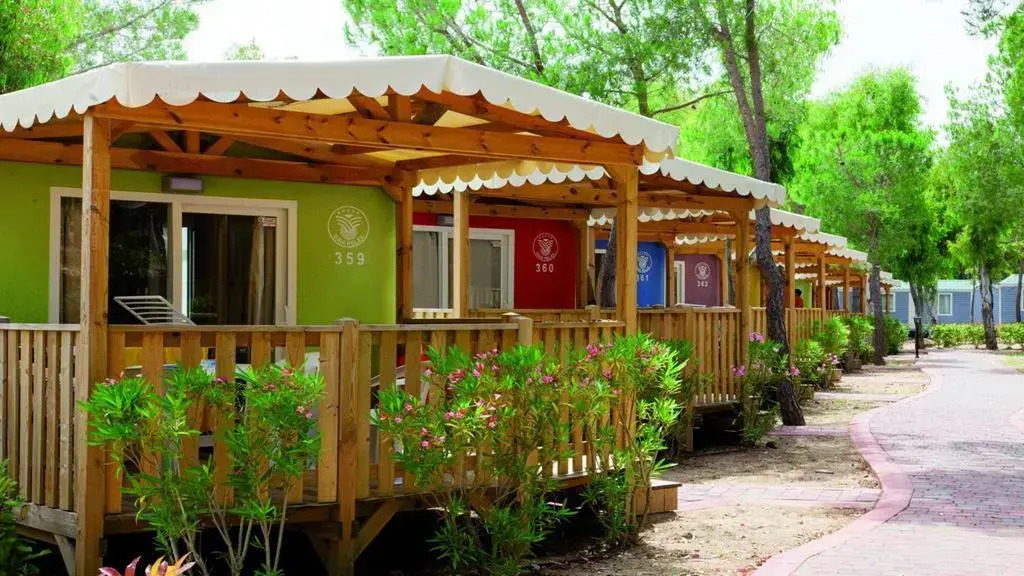 Отель Centro Vacanze Isuledda