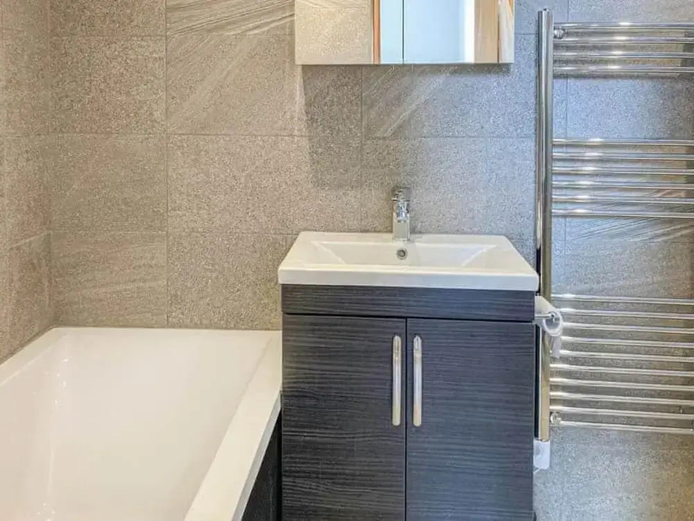 Remarkable Seaside Apartment - Sleeps 4