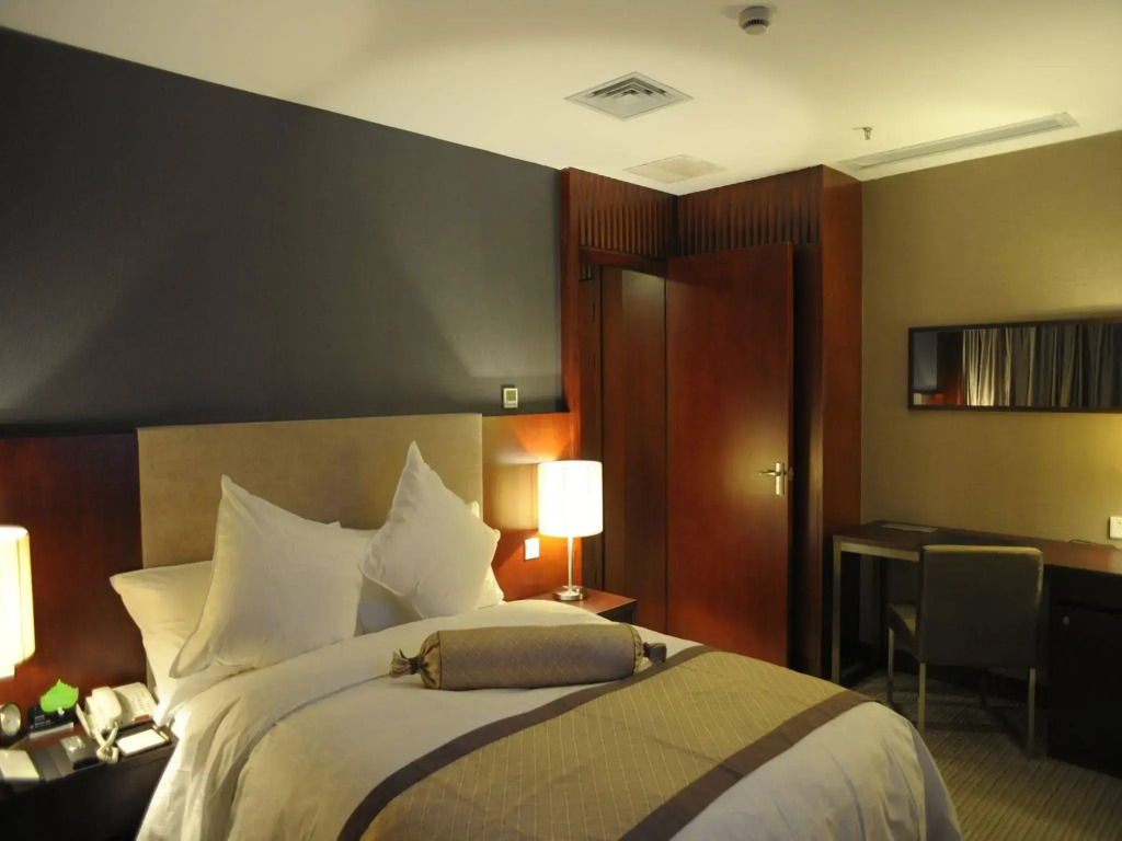 Junyi Dynasty Hotel