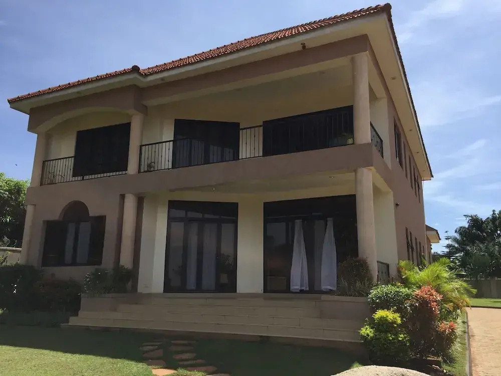 The Hive Guesthouse Entebbe