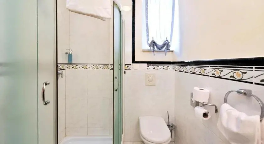 Villa Hresc M