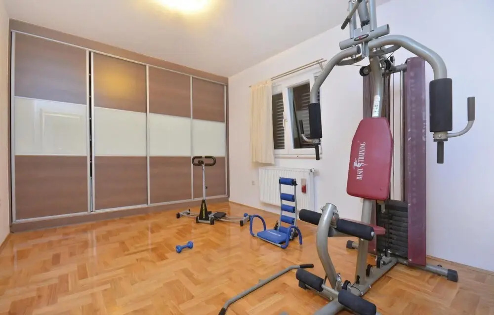 Beautiful Home in Kastel Stafilic With Wifi and 8 Bedrooms