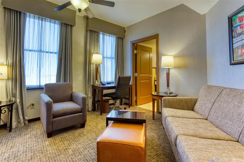 Drury Plaza Hotel San Antonio Riverwalk