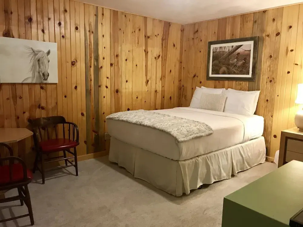 Colter's Lodge