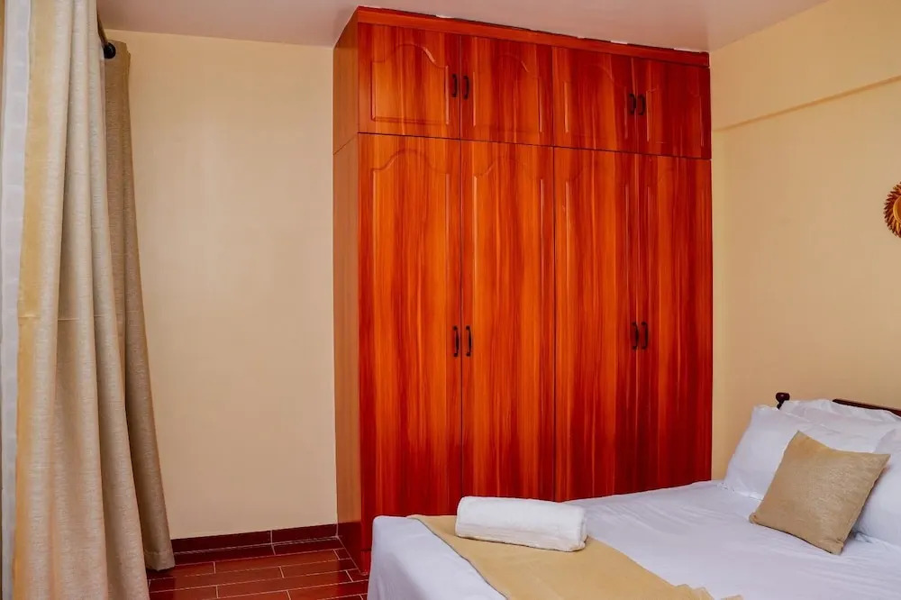 Lux Suites Kileleshwa Business Apartments