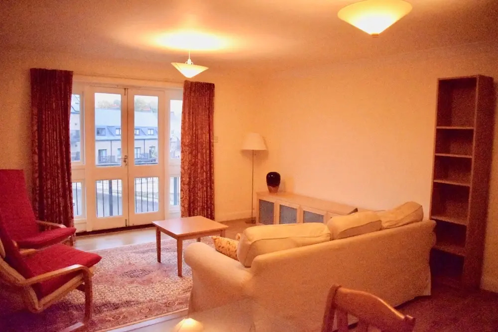 Spacious 2 Bedroom Flat in Bethnal Green
