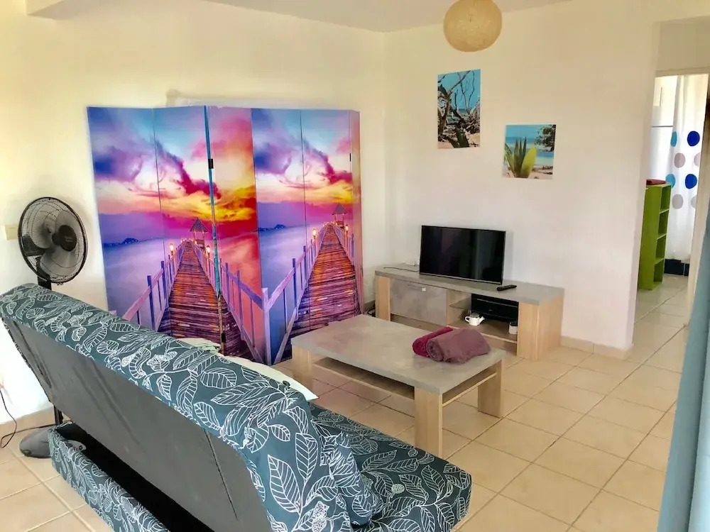 Casa Coco F3 on the 1st Floor on the Road of the Beaches 2 Showers 2 Toilet